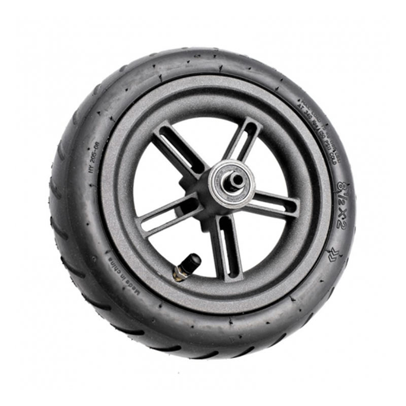 Roata spate 8.5 inch cu anvelopa / cauciuc si camera de aer pentru trotineta electrica scuter